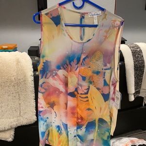 COPY - Very pretty dressy sleeveless top